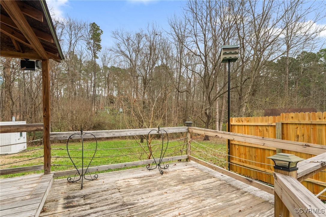 5823 Lewis Rd