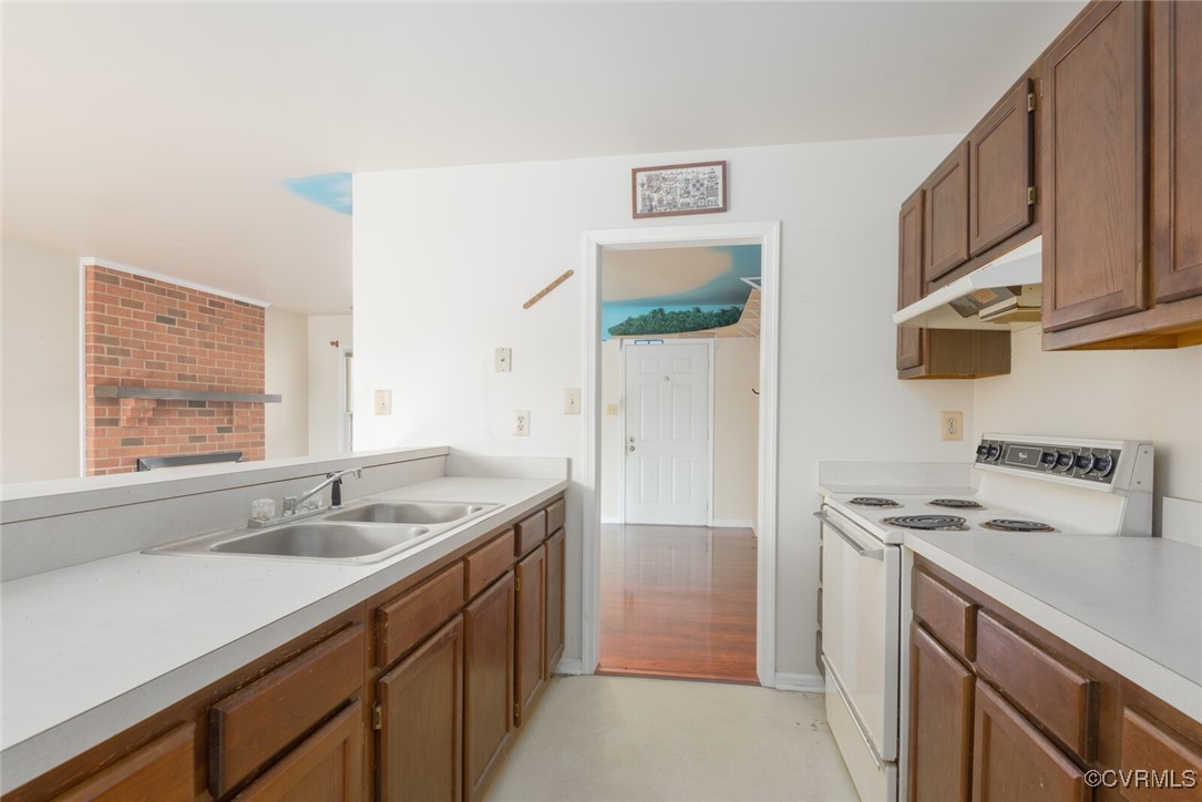 10907 August Ct