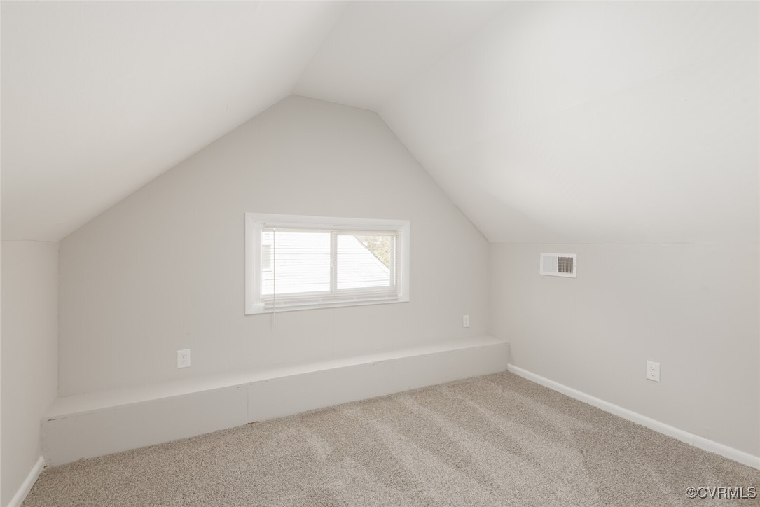 2206 E Nine Mile Rd