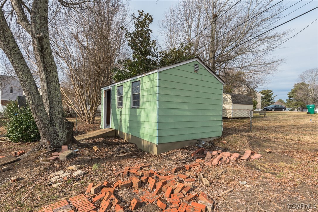 8014 Langley Dr