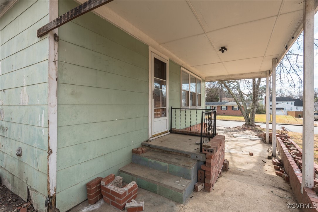 8014 Langley Dr