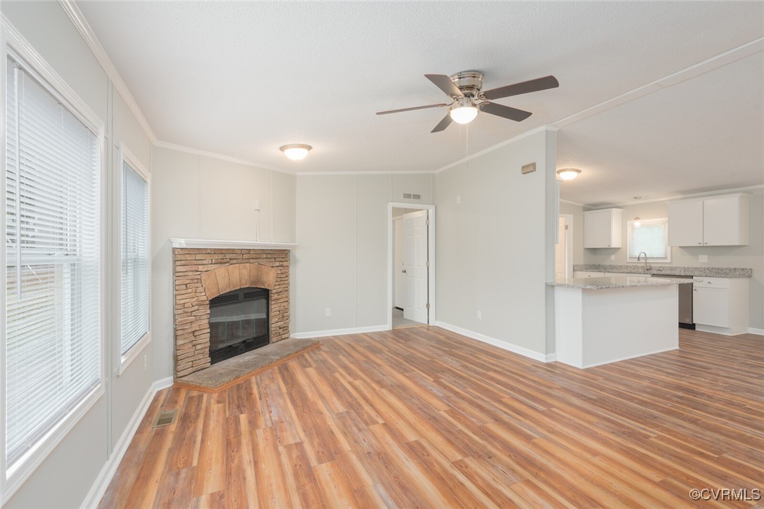 8228 Dash Ln
