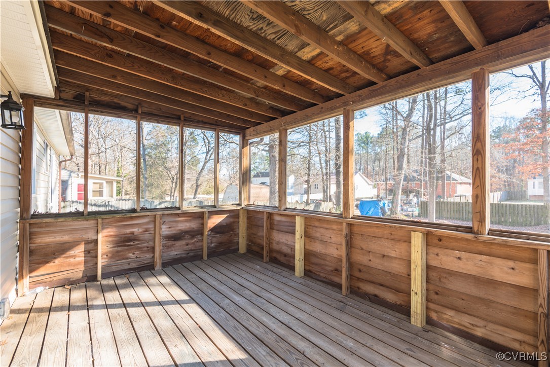 525 Briarwood Cir