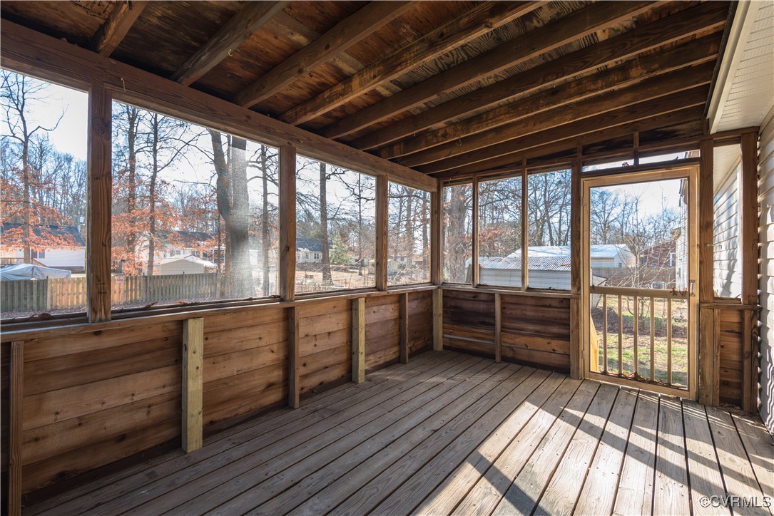 525 Briarwood Cir