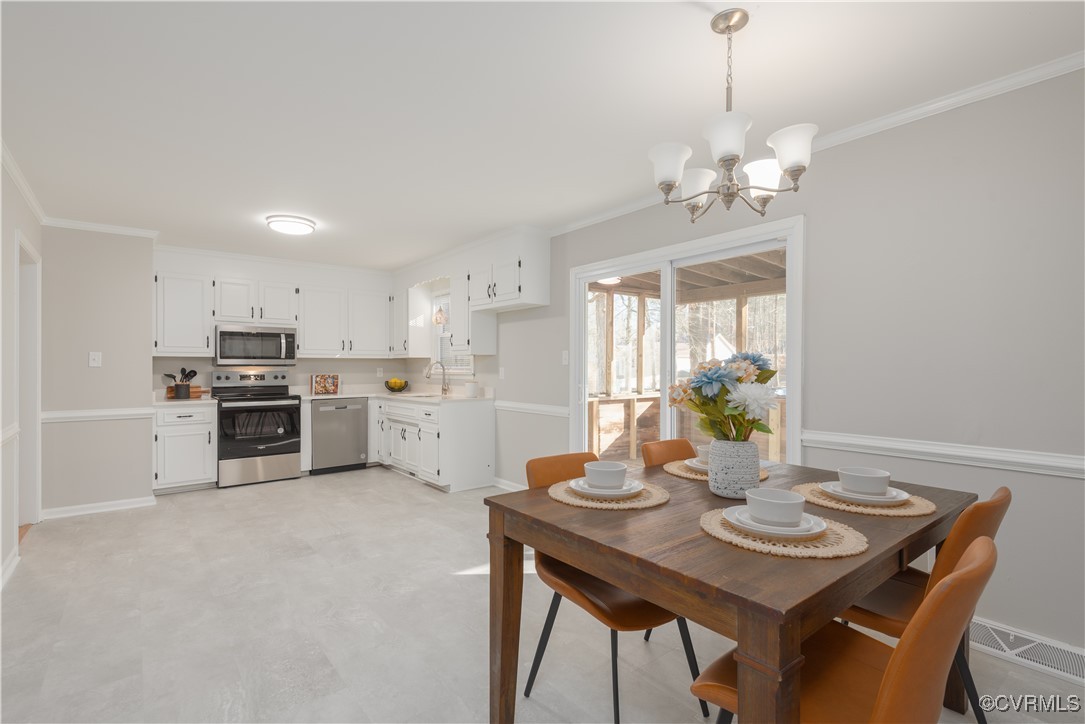 525 Briarwood Cir