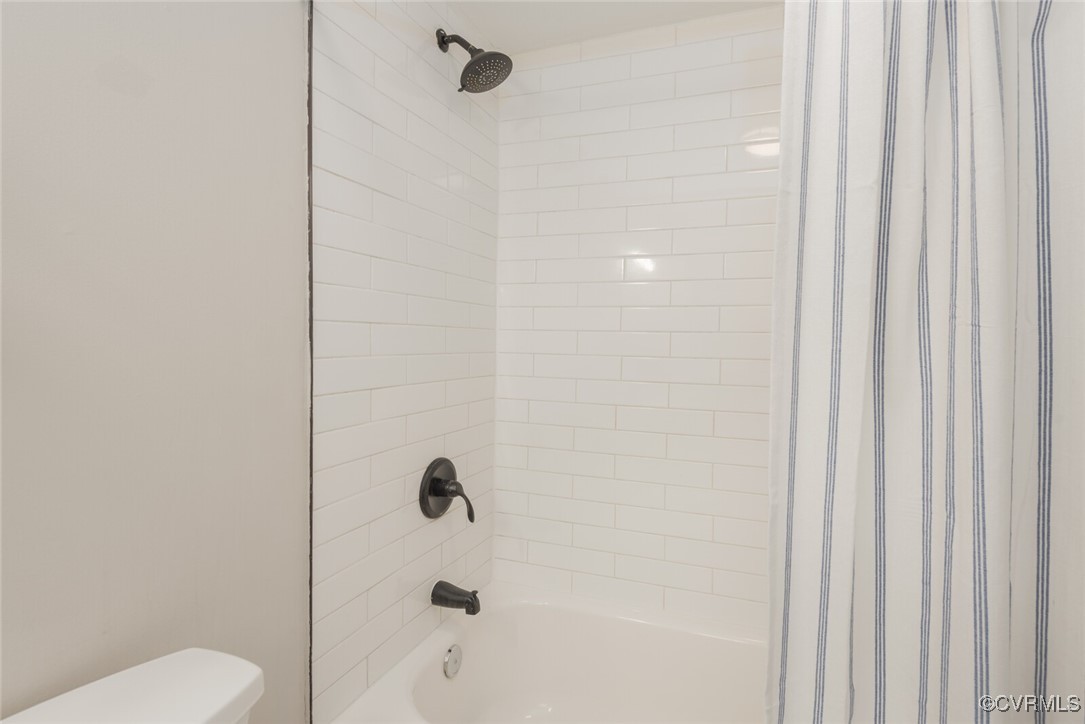 2906 Janet Ln