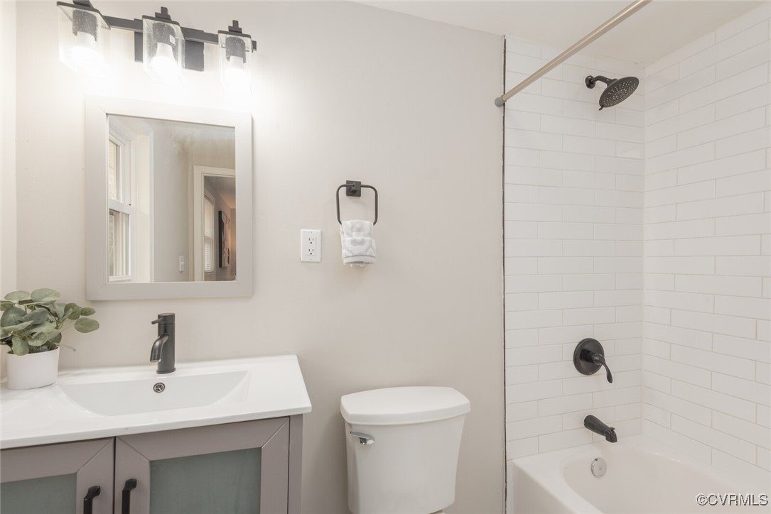 2906 Janet Ln