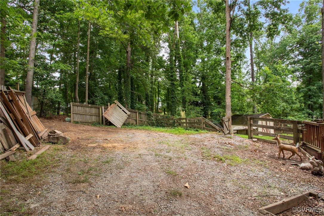 3025 Maplevale Rd