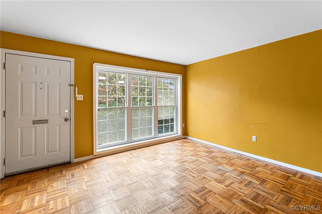 5900 Patterson Ave Unit#U22