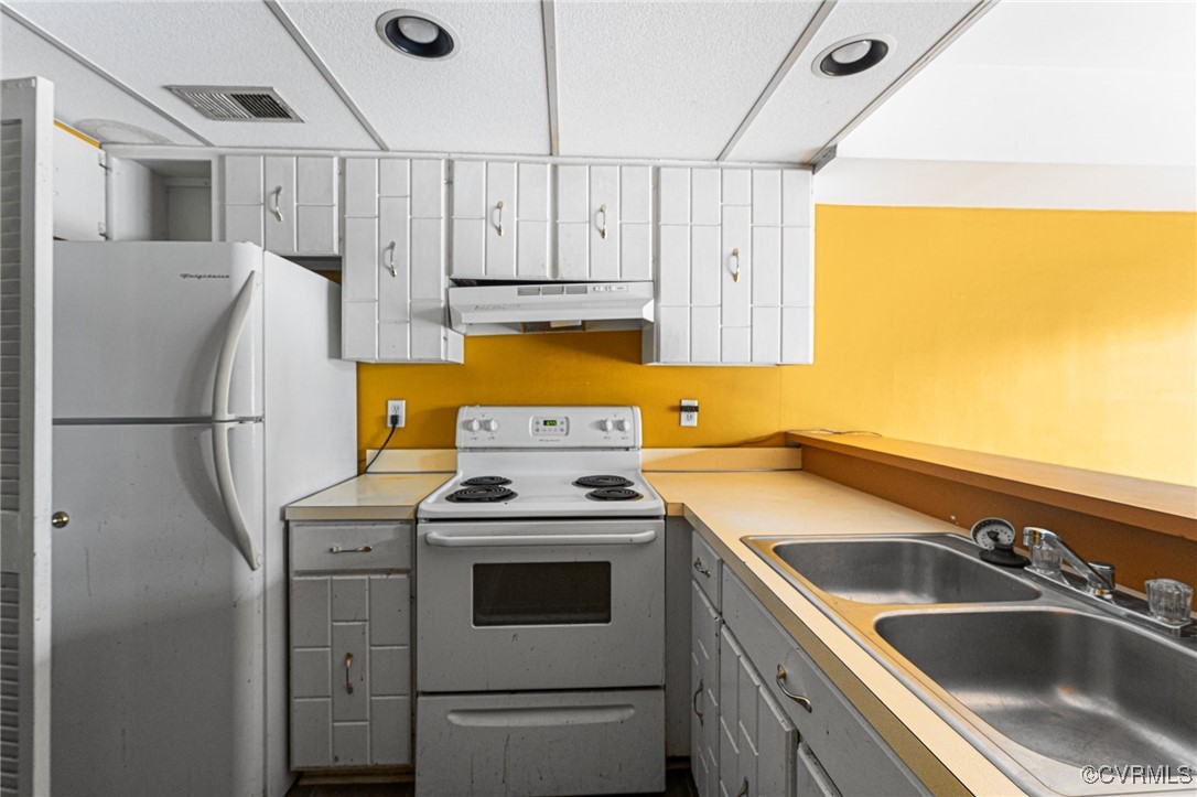 5900 Patterson Ave Unit#U22