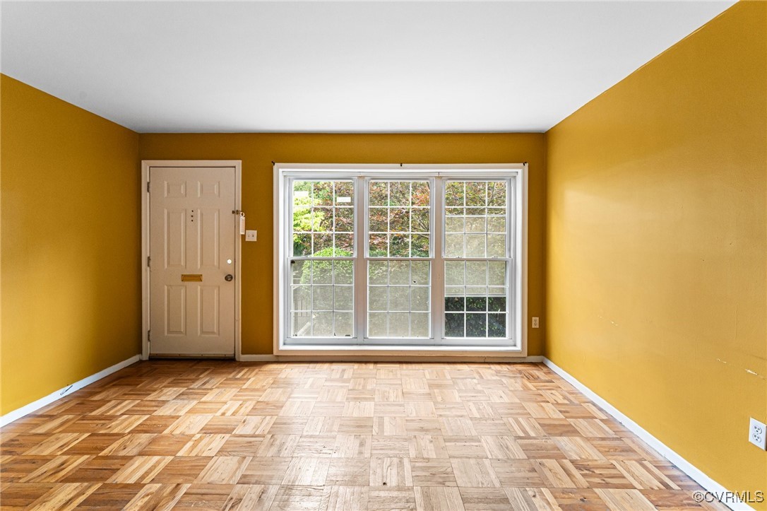 5900 Patterson Ave Unit#U22