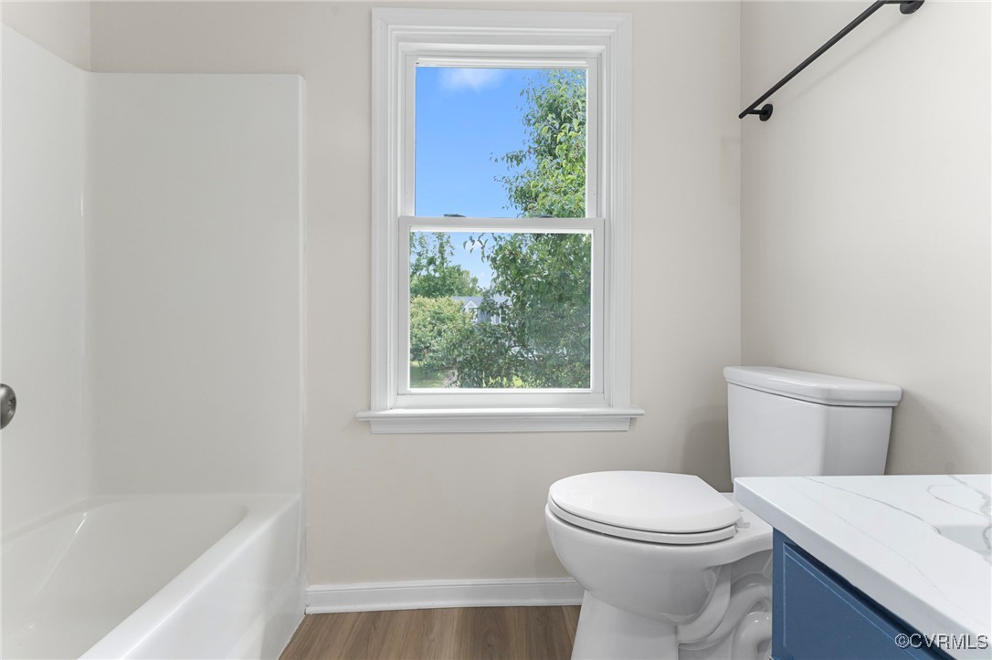 1004 Brookwood Glen Ln