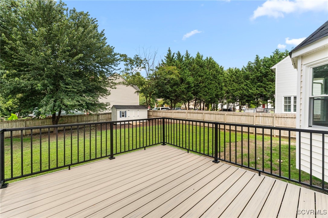 1004 Brookwood Glen Ln