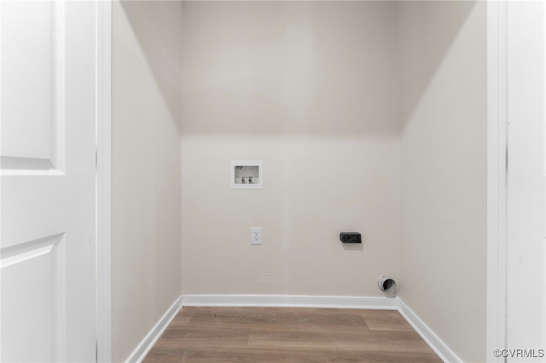 1004 Brookwood Glen Ln