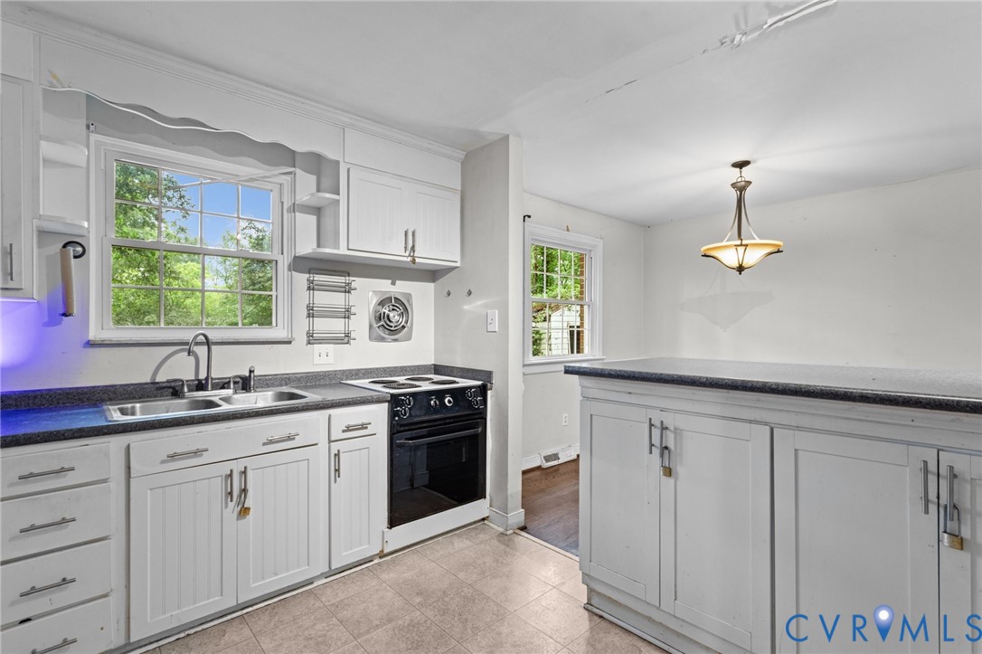 6808 Montauk Dr
