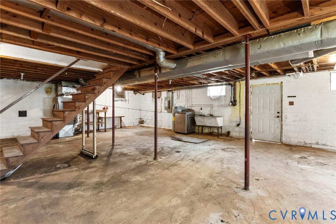 1566 Cumberland Rd