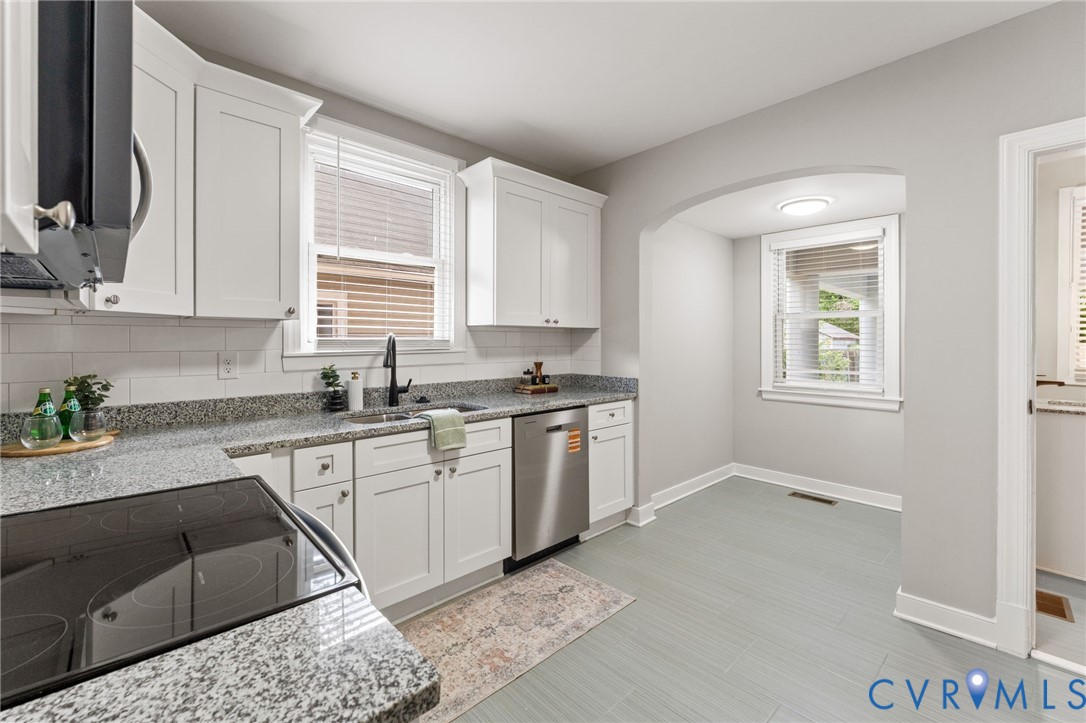 204 W 29th St