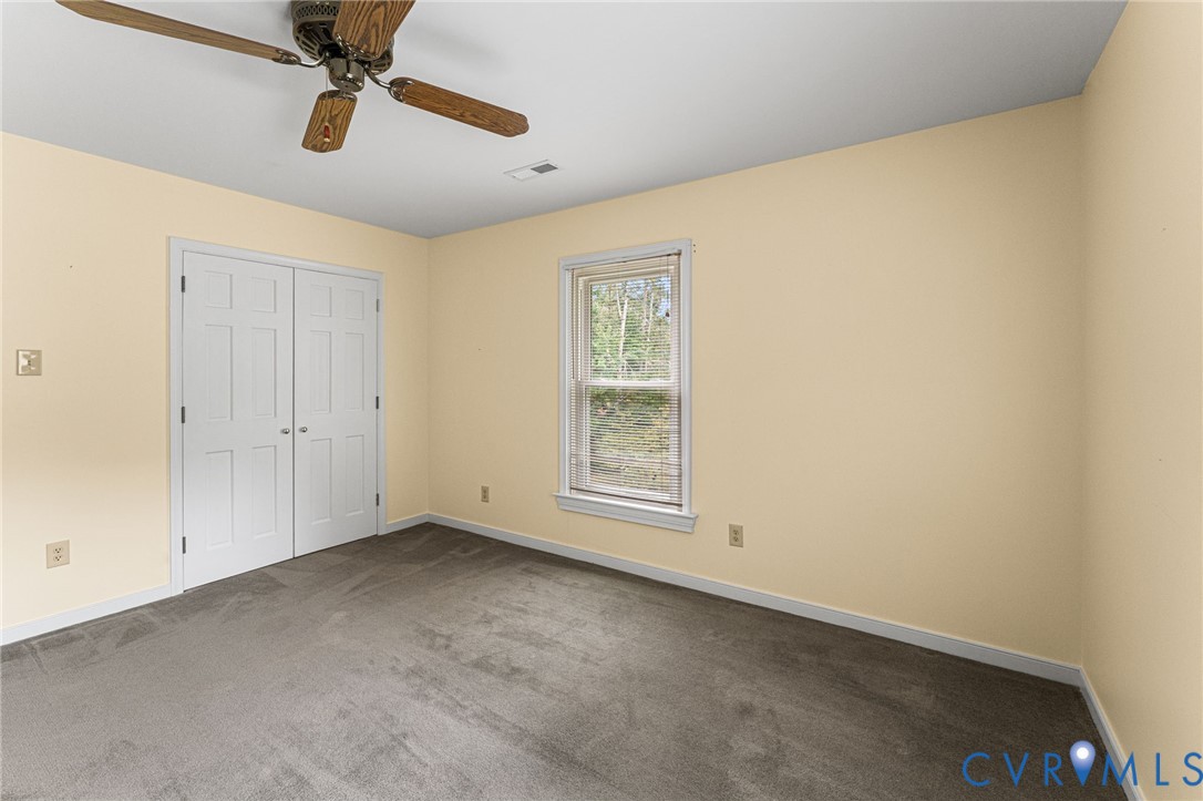 215 Folly Hollow Rd