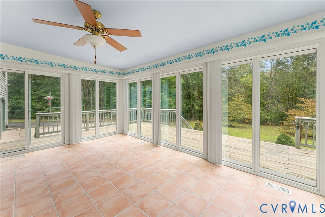 215 Folly Hollow Rd