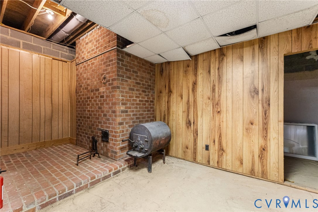 215 Folly Hollow Rd
