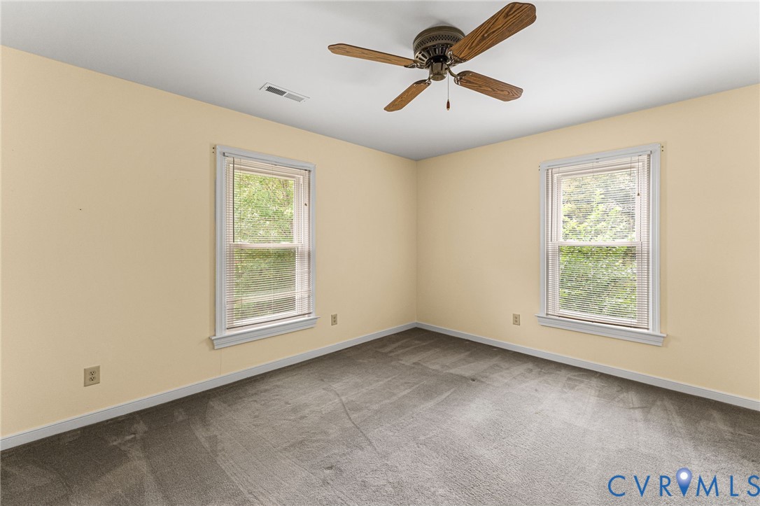 215 Folly Hollow Rd