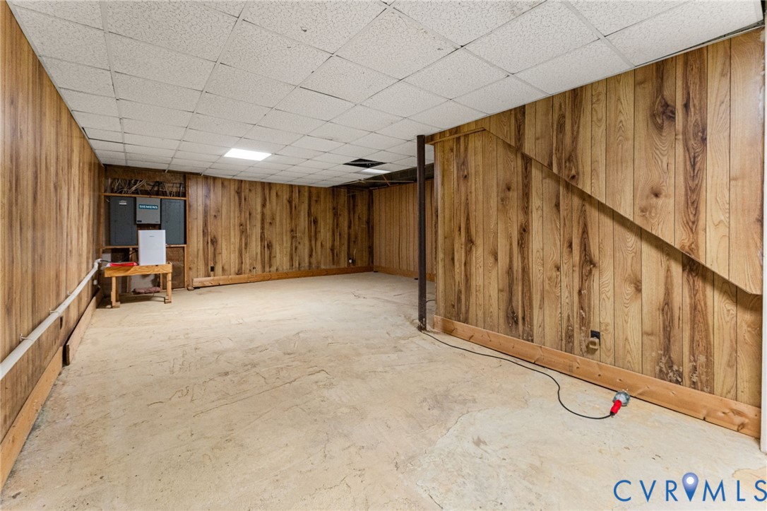 215 Folly Hollow Rd