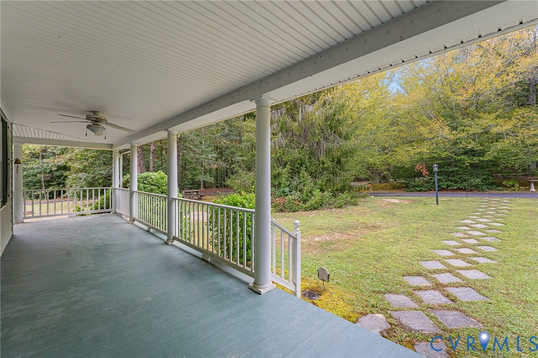 215 Folly Hollow Rd