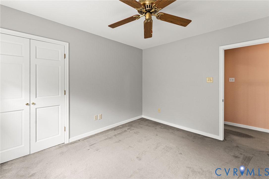 215 Folly Hollow Rd