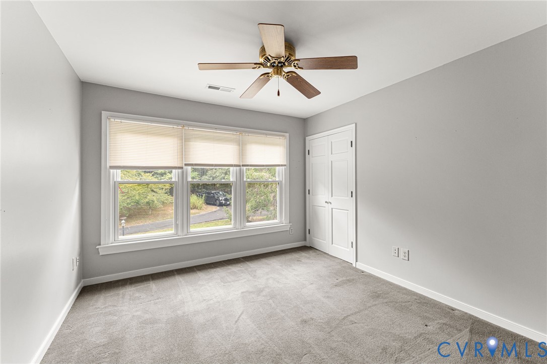 215 Folly Hollow Rd