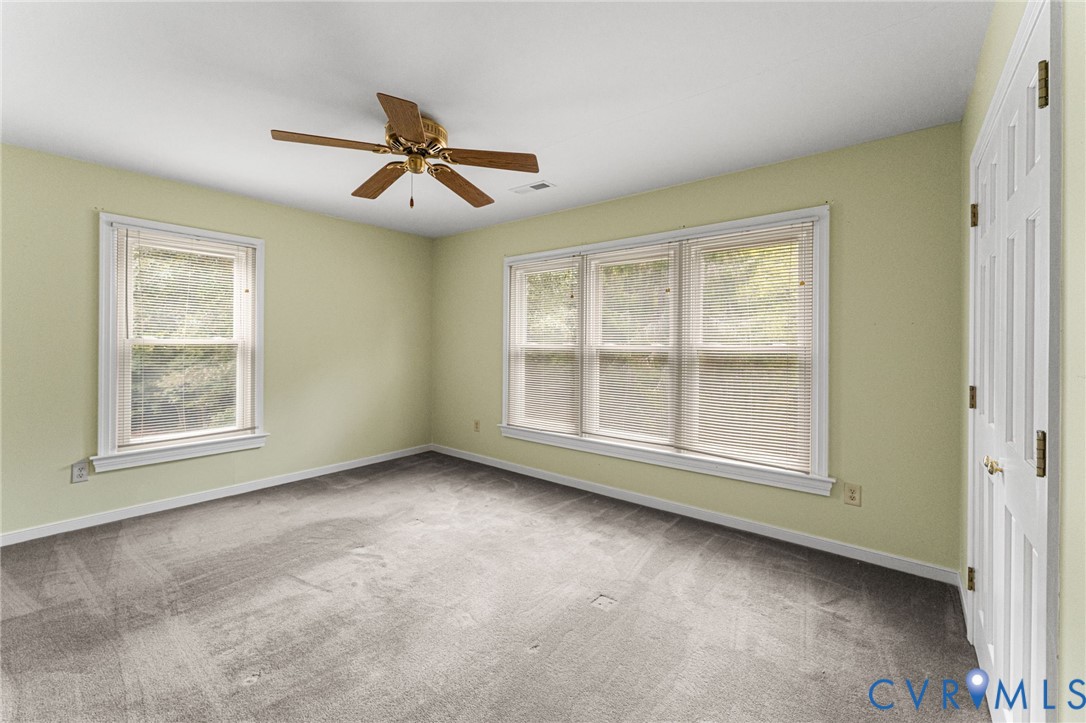 215 Folly Hollow Rd