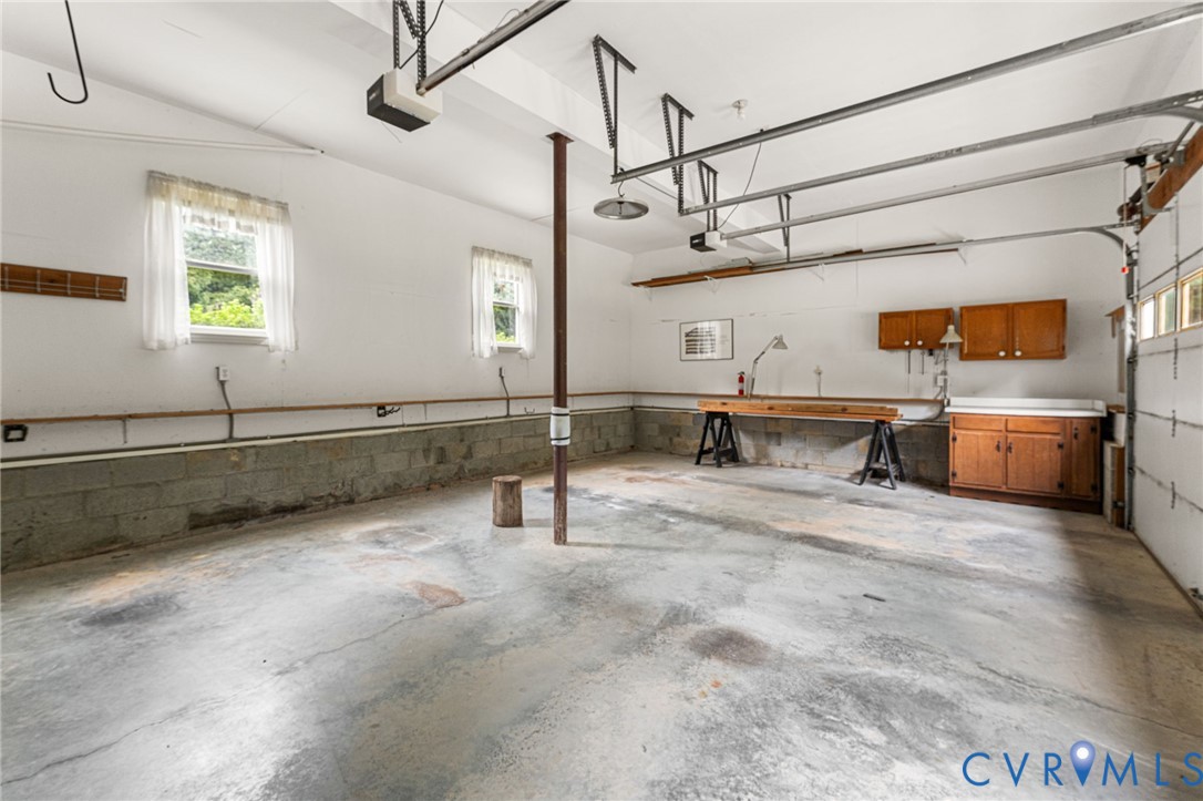 215 Folly Hollow Rd