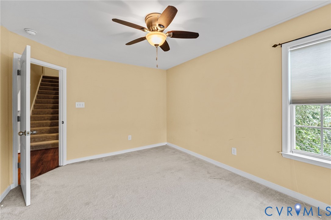 8738 New Holland Ln