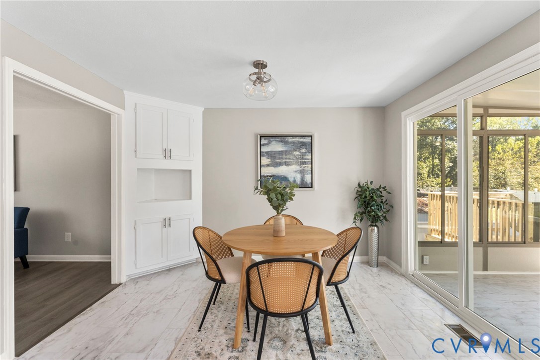 10435 Crumpets Ln