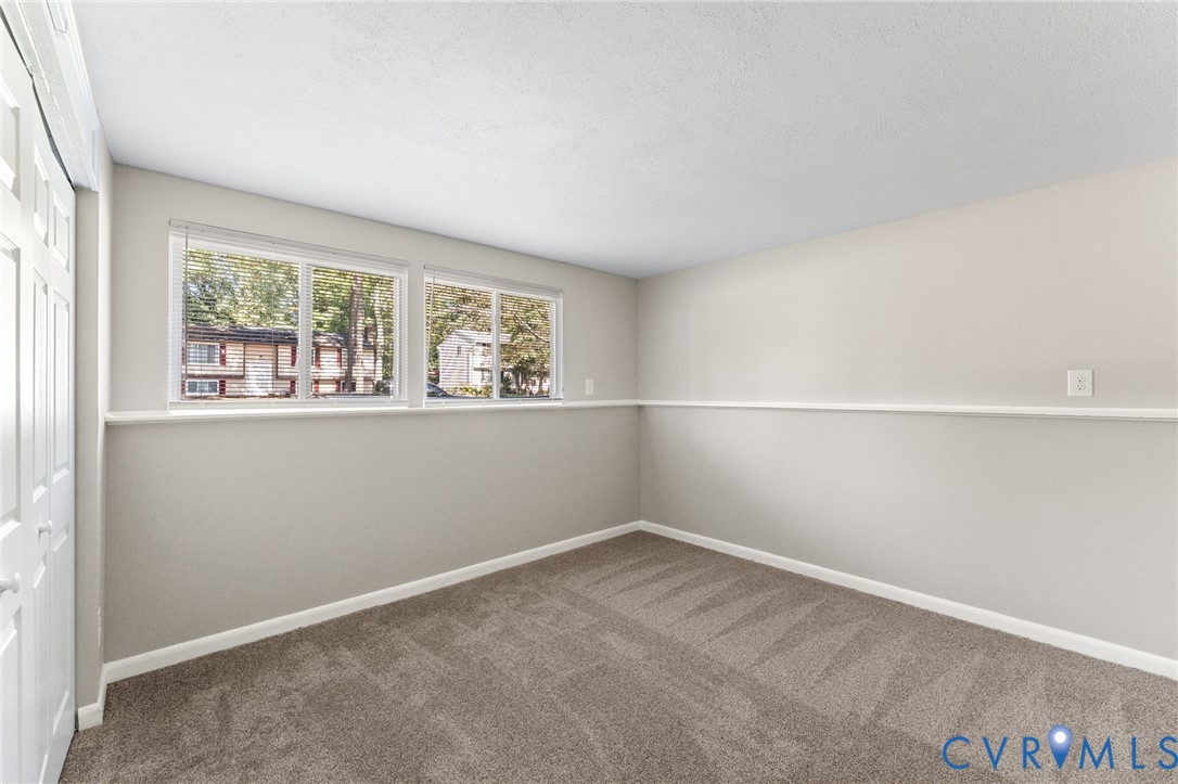 10435 Crumpets Ln