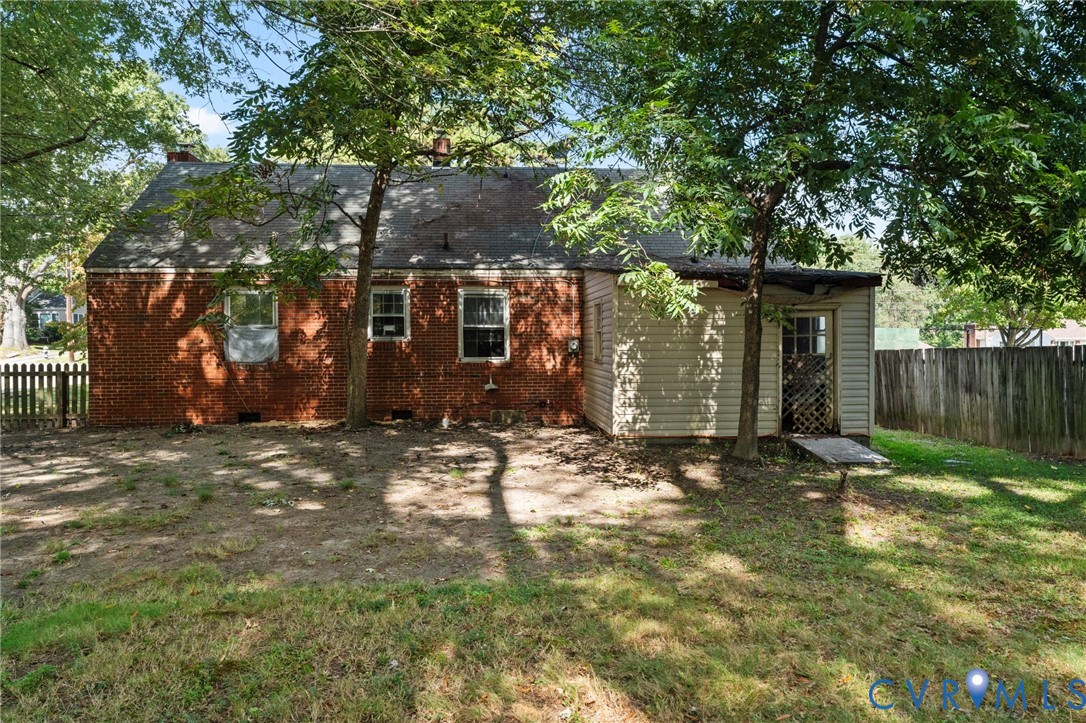 3008 W Broadway