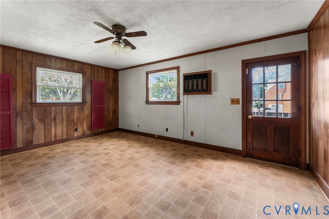 3008 W Broadway