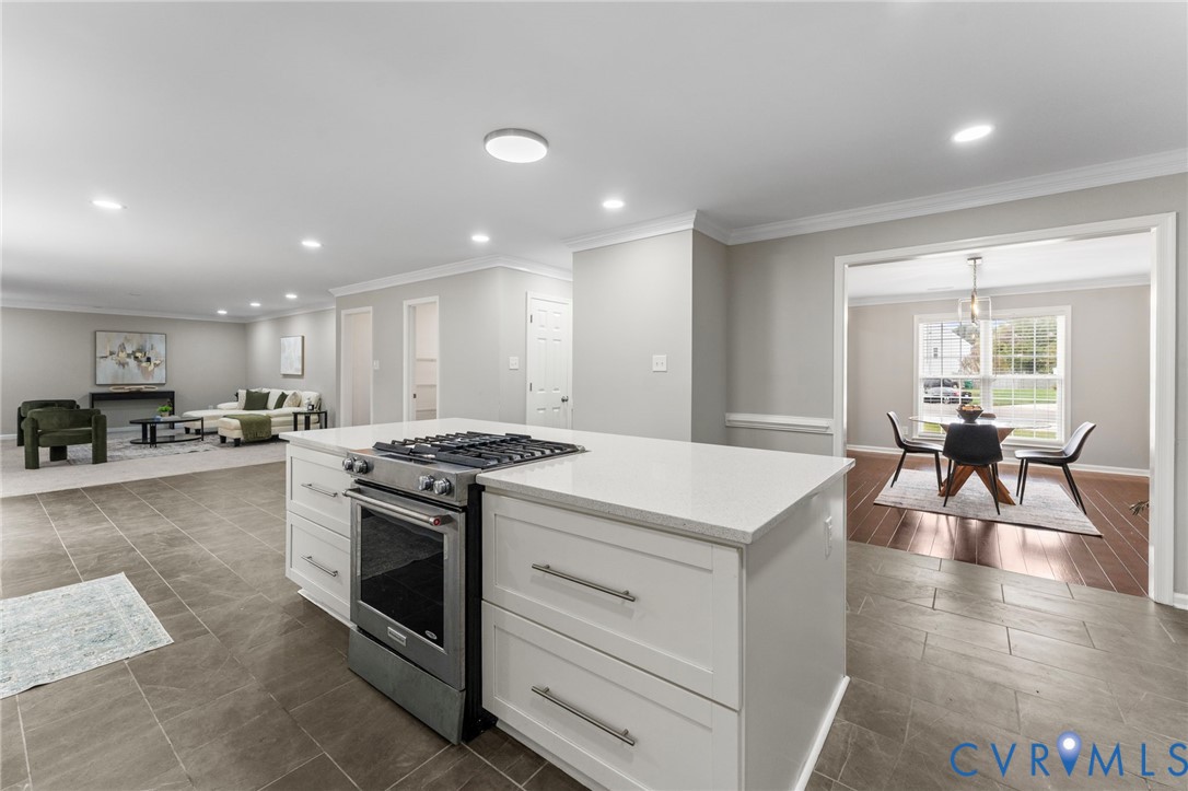 1736 First Colonial Ct