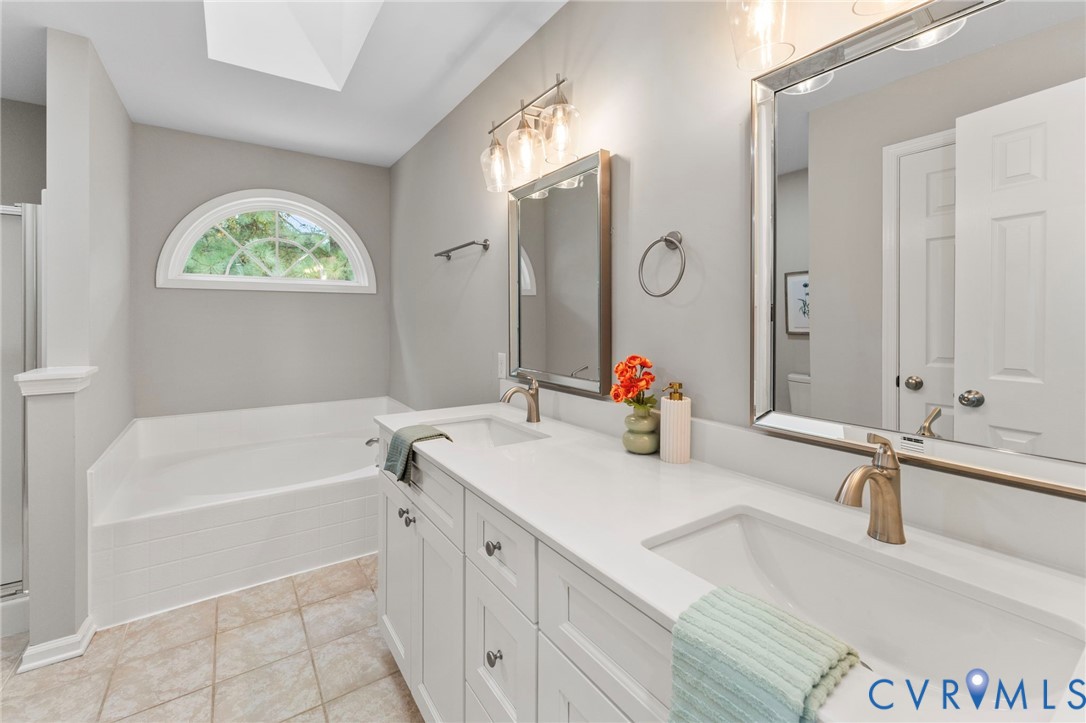 1736 First Colonial Ct