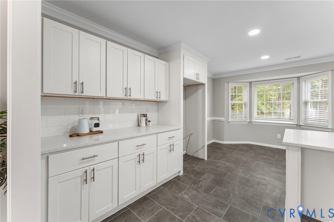 1736 First Colonial Ct