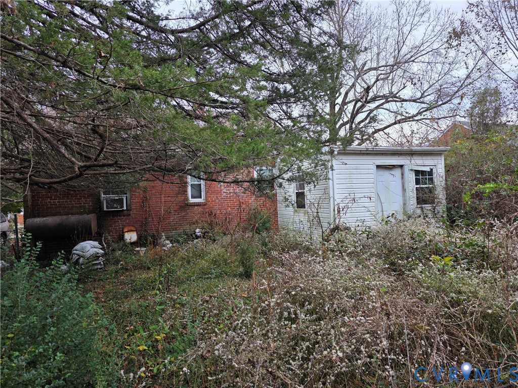 1730 Gross Ave