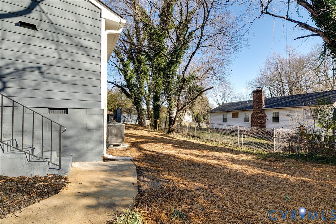 213 Forest Ave