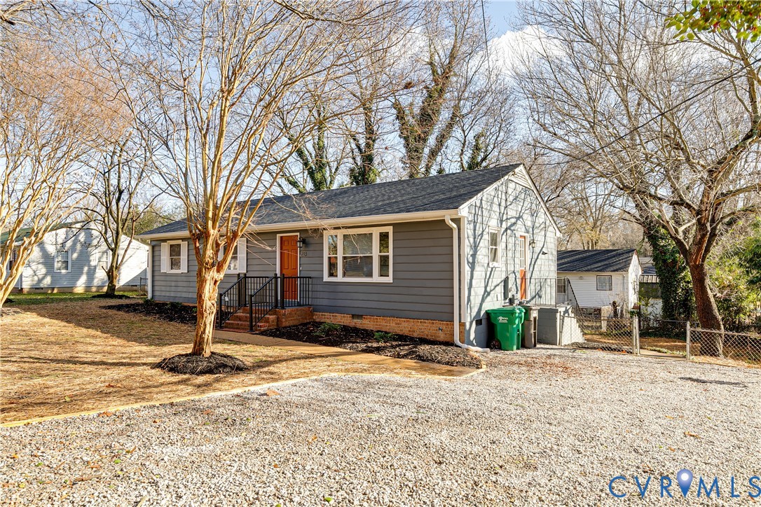 213 Forest Ave