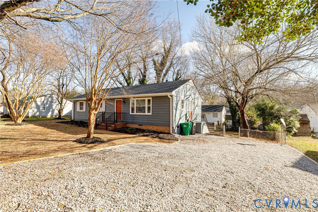213 Forest Ave