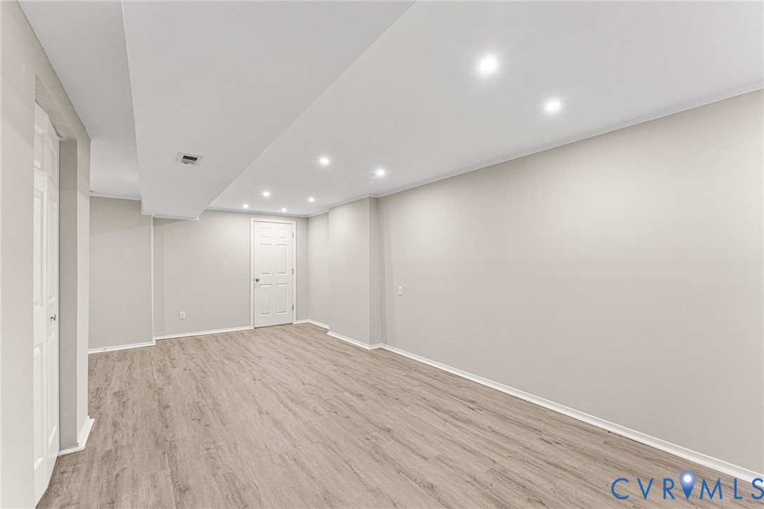 175 Ellis Dr