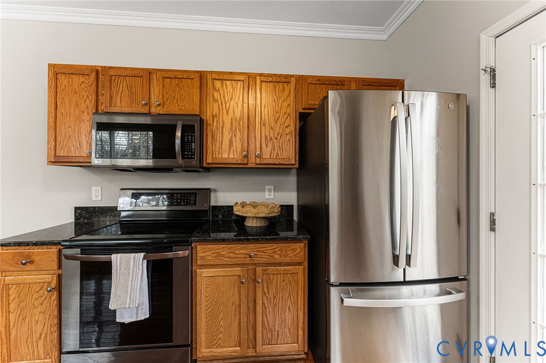175 Ellis Dr