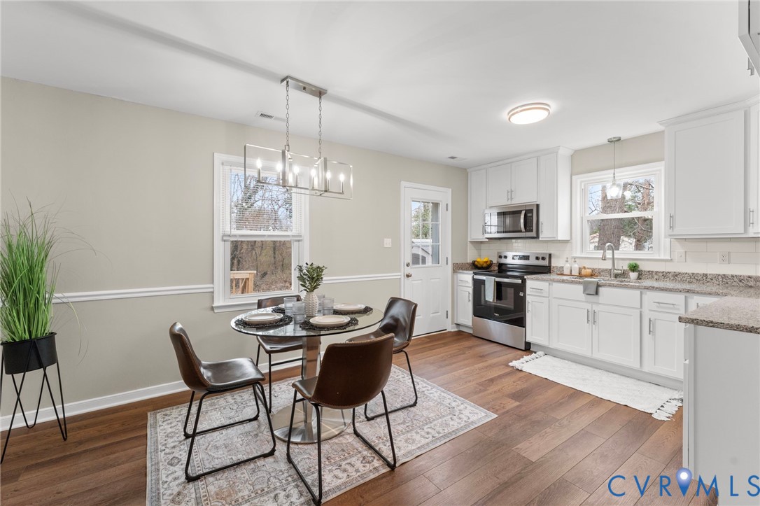 1807 Meadow Park Cir