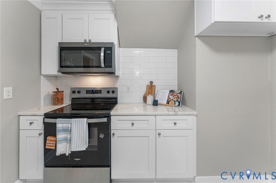 2425 Dumbarton Rd