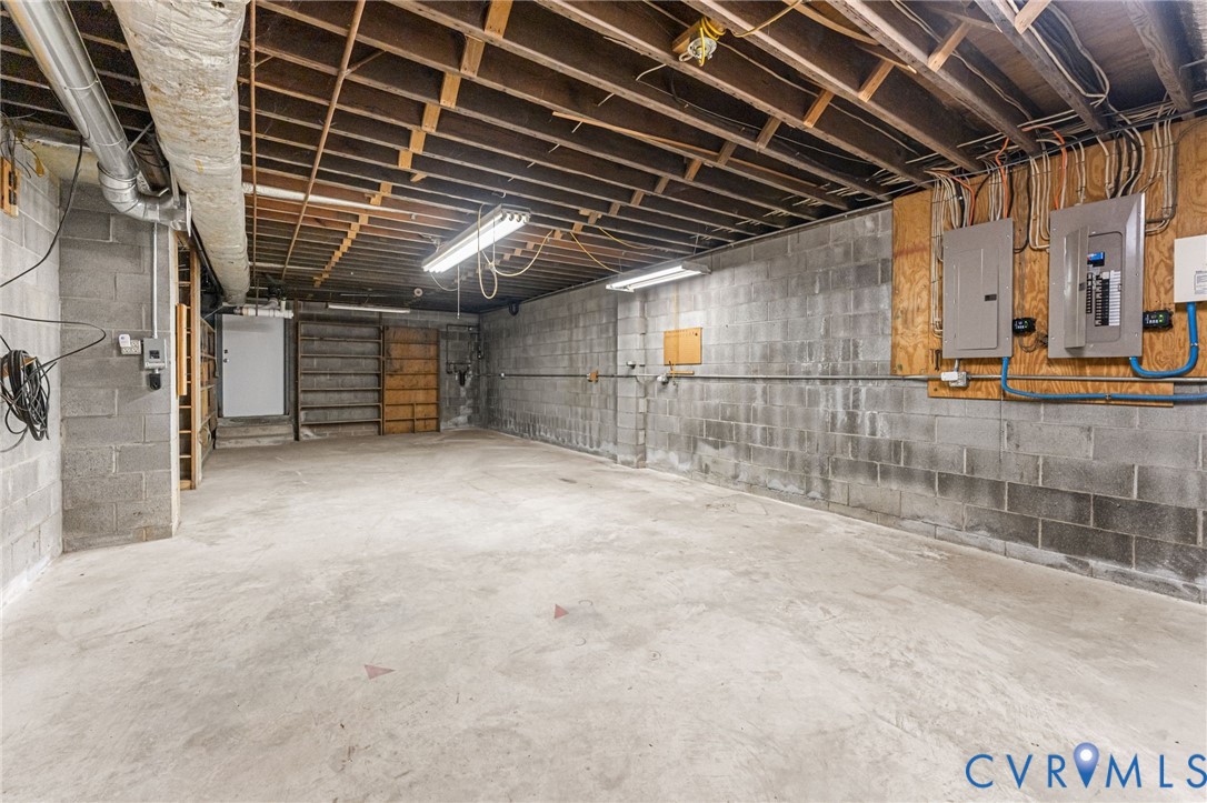 3715 Old Wood Rd