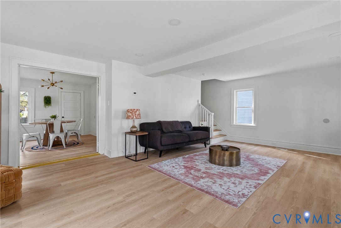 102 N Confederate Ave