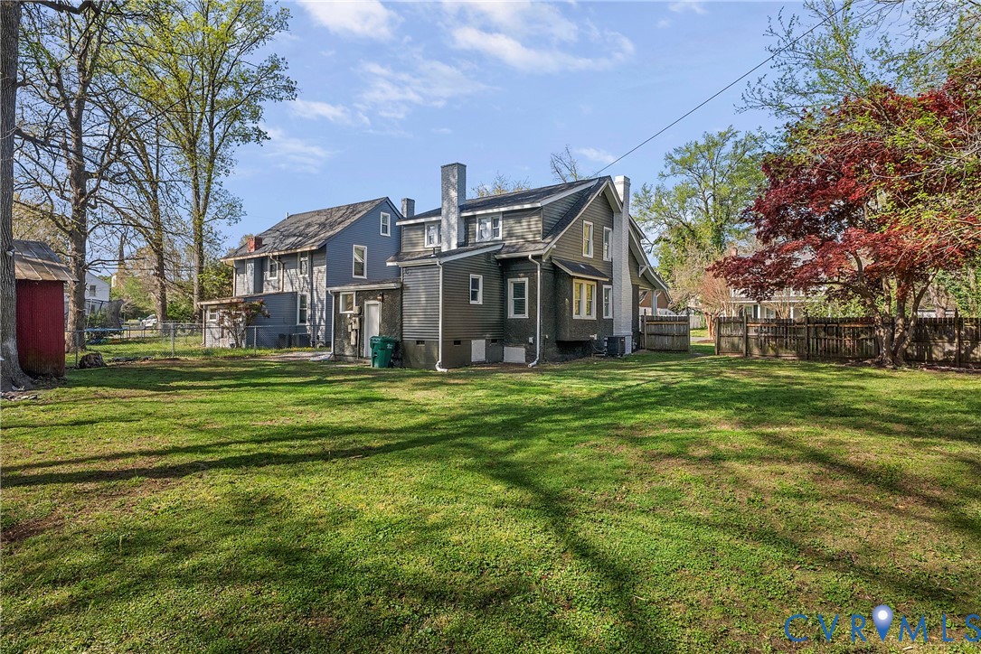 102 N Confederate Ave